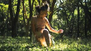 Diario HOY | "El árbol canta con mi corazón de pájaro”: Teatro danza en la Feria de la Red Agroecológica
