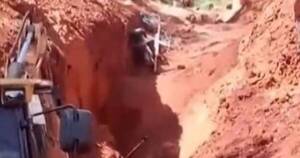 La Nación / Joven fallece por desmoronamiento en obra de alcantarillado en Itapúa
