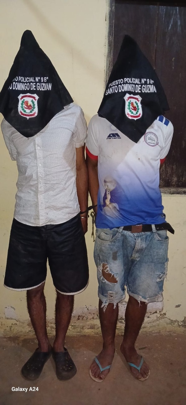 Detienen a dos personas con antecedentes e incautan armas blancas