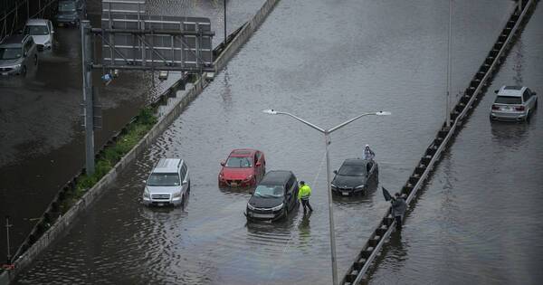 La Nación / Inundaciones paralizan Nueva York