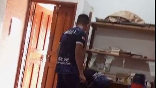 Viralizan fuerte video de un alumno sufriendo bullying por parte de un compañero