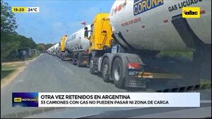 Video: otra vez camioneros paraguayos están varados en Argentina - ABC Noticias - ABC Color