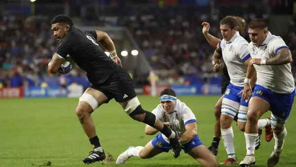 Los All Blacks golean a Italia