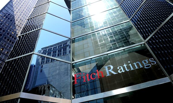 Fitch rebaja la perspectiva de Panamá de estable a negativa - MarketData