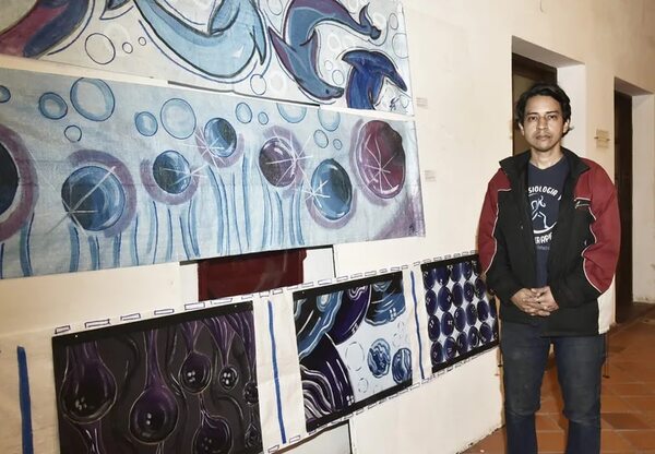 Inauguración de la muestra “Azul Azulado V: Retro plastillera” - Sociales - ABC Color