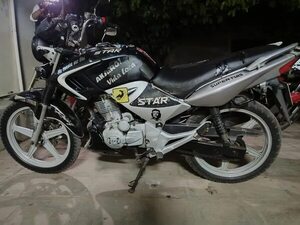 Policía aprehende a presunto ladrón de una motocicleta en Loma Pytá - Policiales - ABC Color