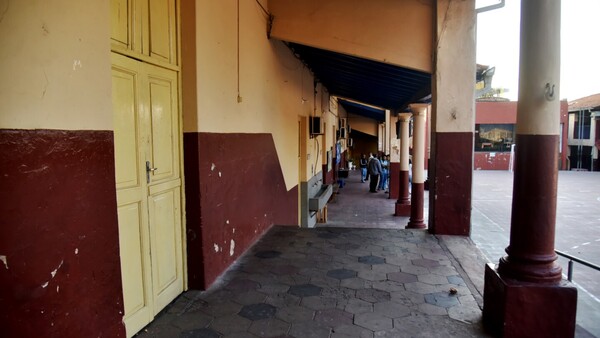 Padres mantienen escuelas ante el mal uso de Fonacide