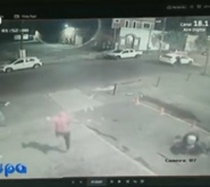 Supuestos asalta cajeros balearon a guardias de un súper - Paraguay.com