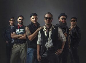 Kchiporros lanza la canción "El gallo rojo", un homenaje a México - El Independiente