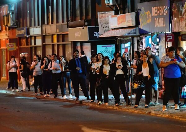 Transporte público: Recién ahora el Gobierno tiene la tarifa del pasaje de abril y mayo - Economía - ABC Color