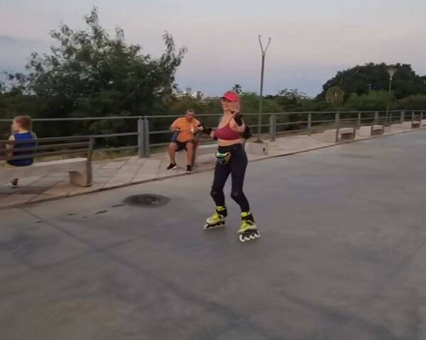 [GALERÍA] Gaby León ya hace "toas cosas": ¡Ahora practica tenis!