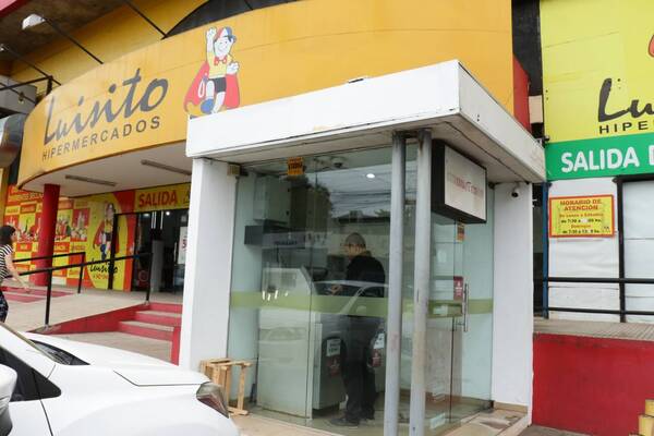 En medio de tiroteos quisieron llevarse el cajero de Luisito