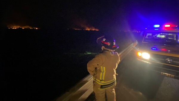 Incendio consume parte de un vertedero en Presidente Hayes