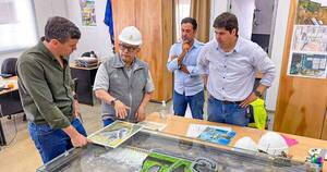 La Nación / Santiago Peña visitó la obra de maquinización de Aña Cuá de la EBY