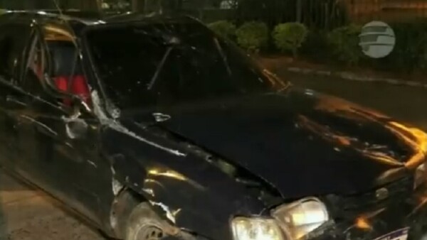 Hombre muere tras volcar y ser aplastado por su automóvil en Guarambaré