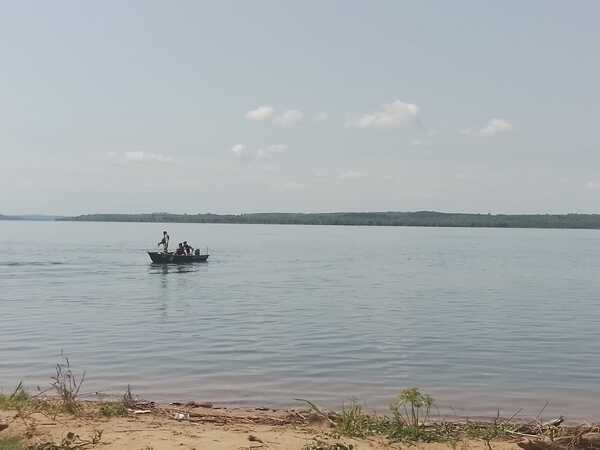 JOVEN DE 21 AÑOS DESAPARECIÓ EN AGUAS DEL RÍO PARANÁ - Itapúa Noticias