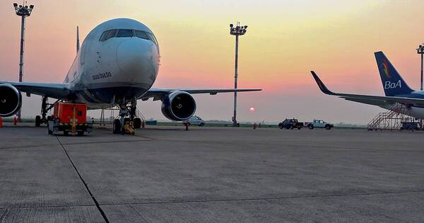 La Nación / Aerolínea Boliviana de Aviación inicia conexión Santa Cruz- Asunción