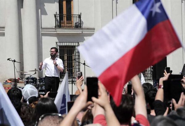 Chile: manifestación a favor de presidente Boric tras caída en encuestas