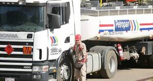 La Nación / Reportan que camiones paraguayos están varados en Argentina