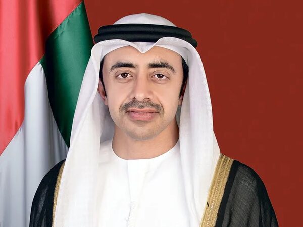 Ministro emiratí hoy se reunirá con Santiago Peña - Política - ABC Color