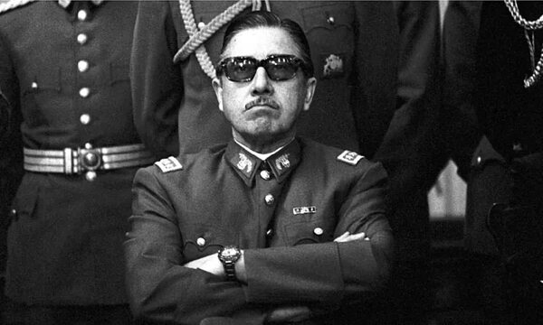 La música que escuchaba Pinochet - Cultural - ABC Color