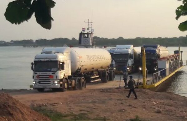 Argentina mantiene discriminación contra camiones paraguayos, según Central Obrera - ADN Digital