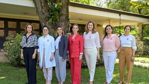 Primera dama y Ministerio de Salud lanzan campaña de lucha contra el cáncer de mama