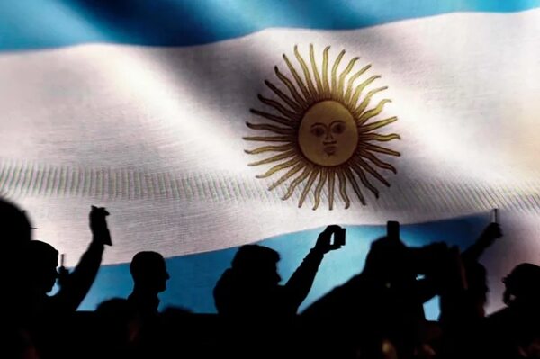 Escándalo en el oficialismo horas antes del debate preelectoral en Argentina - Mundo - ABC Color