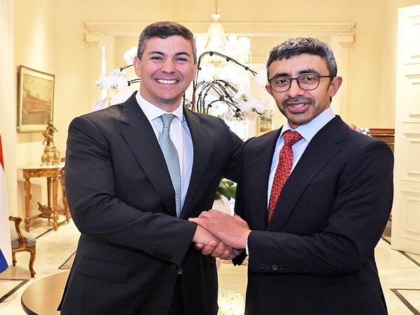 Paraguay y Emiratos Árabes, interesados en continuar inversiones en el país - La Tribuna