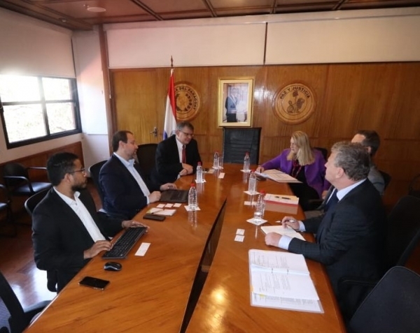 Ministra de Suiza expresa interés comercial en Paraguay - ADN Digital