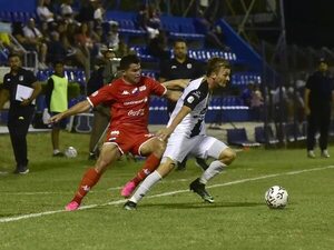 Bobadilla indicó que pecaron de inocentes - Fútbol - ABC Color