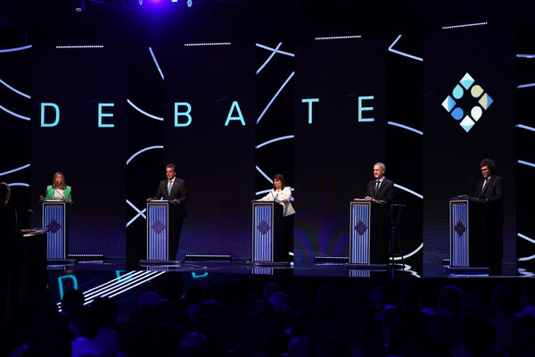Massa-Milei, el principal duelo de un debate sin vencedores y con la economía como centro - MarketData