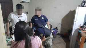Dos detenidos en allanamientos simultáneos en Asunción por robo a cajero