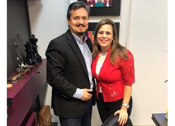 Diario HOY | Jardines de Remansito: Kattya valora “gesto” de “invasor VIP”