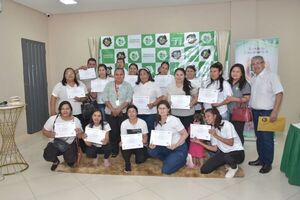 Más de 45 alumnos culminaron cursos en mandos medios - La Clave