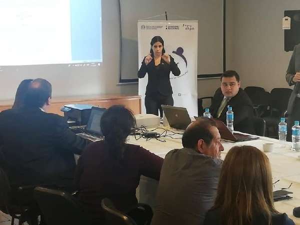 Ministerio de Economía apuesta a comunicación inclusiva de personas sordas