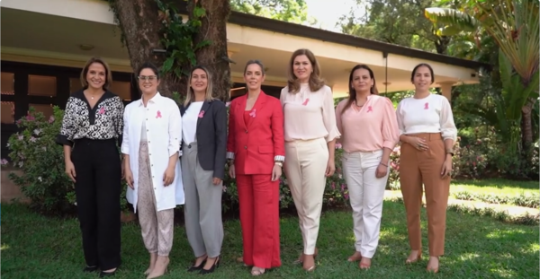 Primera Dama lanza campaña «Octubre Rosa» de lucha contra el cáncer de mama