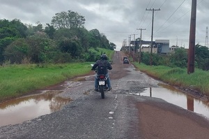 Reclaman reparación de asfalto en mal estado del km 10 Monday - La Clave
