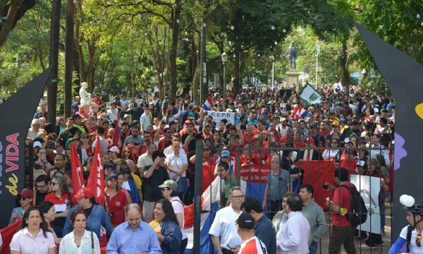 Sindicatos de la UNA exigen garantía para nivelación salarial y advierten con paro indefinido – Prensa 5