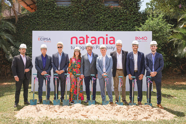 Con m谩s del 70% de unidades vendidas realizan palada inicial de Natania 85 - Revista PLUS