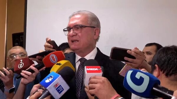 Video: Despojo de valiosas tierras a Defensa - ABC Noticias - ABC Color