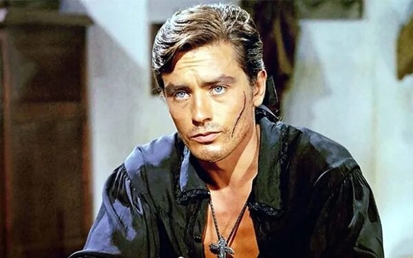 Alain Delon: la dura acusación de su hijo contra su compañera - Gente - ABC Color