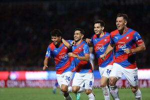 Versus / ¿Después de cuánto Cerro vuelve a hilar victorias en el Clausura?