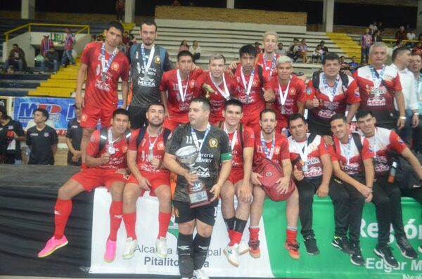 José Meza logra el vicecampeonato en la Copa Intercontinental de salonismo