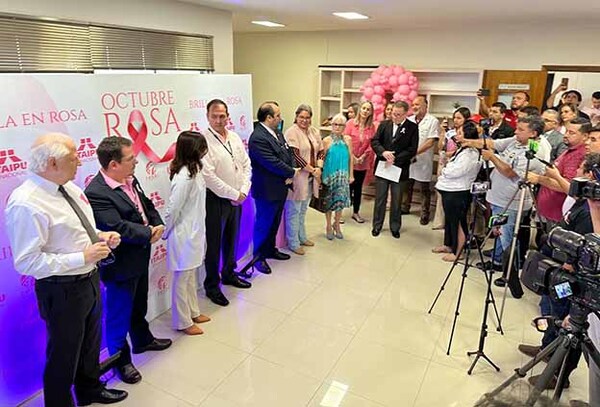 Fundación Tesãi realiza el lanzamiento de la Campaña “Brilla en Rosa” | DIARIO PRIMERA PLANA