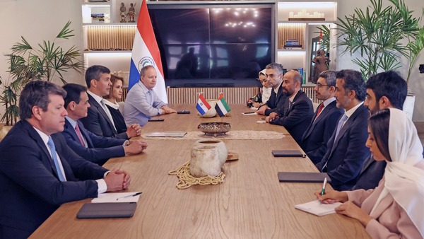 Paraguay avanza en agenda de inversiones en infraestructura con Emiratos 脕rabes - Revista PLUS