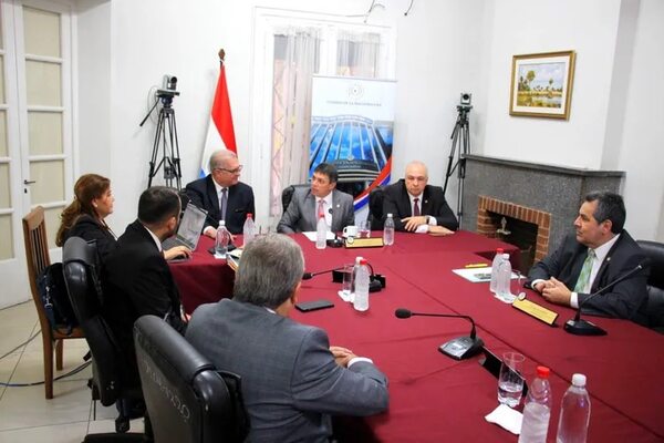 Consejo promete al fiscal general que en octubre elegirán a los 38 postulantes - Nacionales - ABC Color