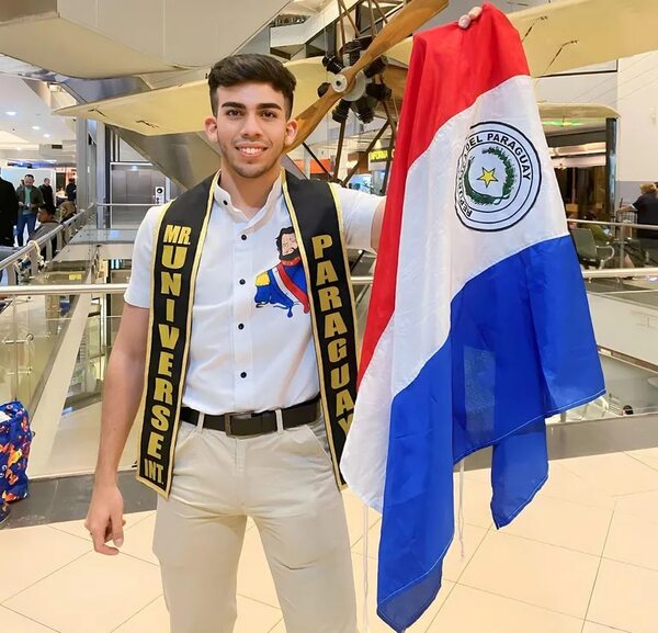 Matías Britos ya está en Panamá para el Mister Teen Universe International - Gente - ABC Color