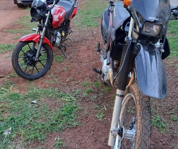 Choque entre motos deja un fallecido en Franco