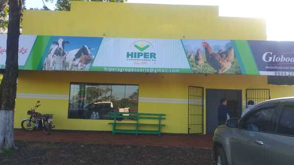 MALVIVIENTES VACIARON LOCAL DE INSUMOS AGRÍCOLAS EN ENCARNACIÓN - Itapúa Noticias